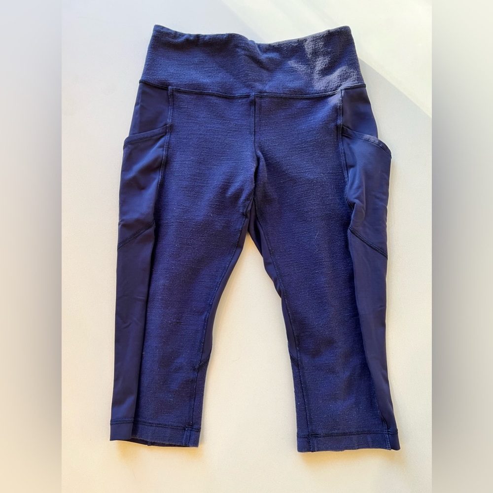 Lululemon pants with deep pockets on each side.